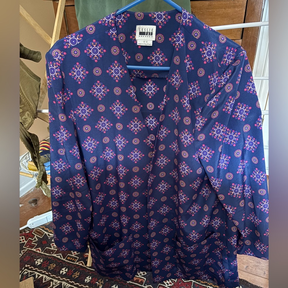 Leslie Fay Navy and Red Geometric Shirt